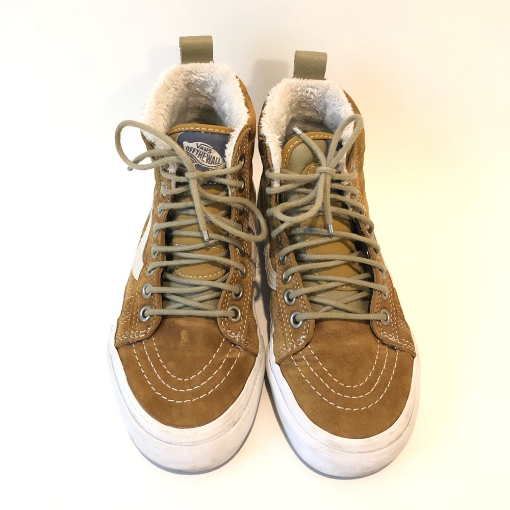 Awesome Fur-lined Suede Vans! SK8-HI